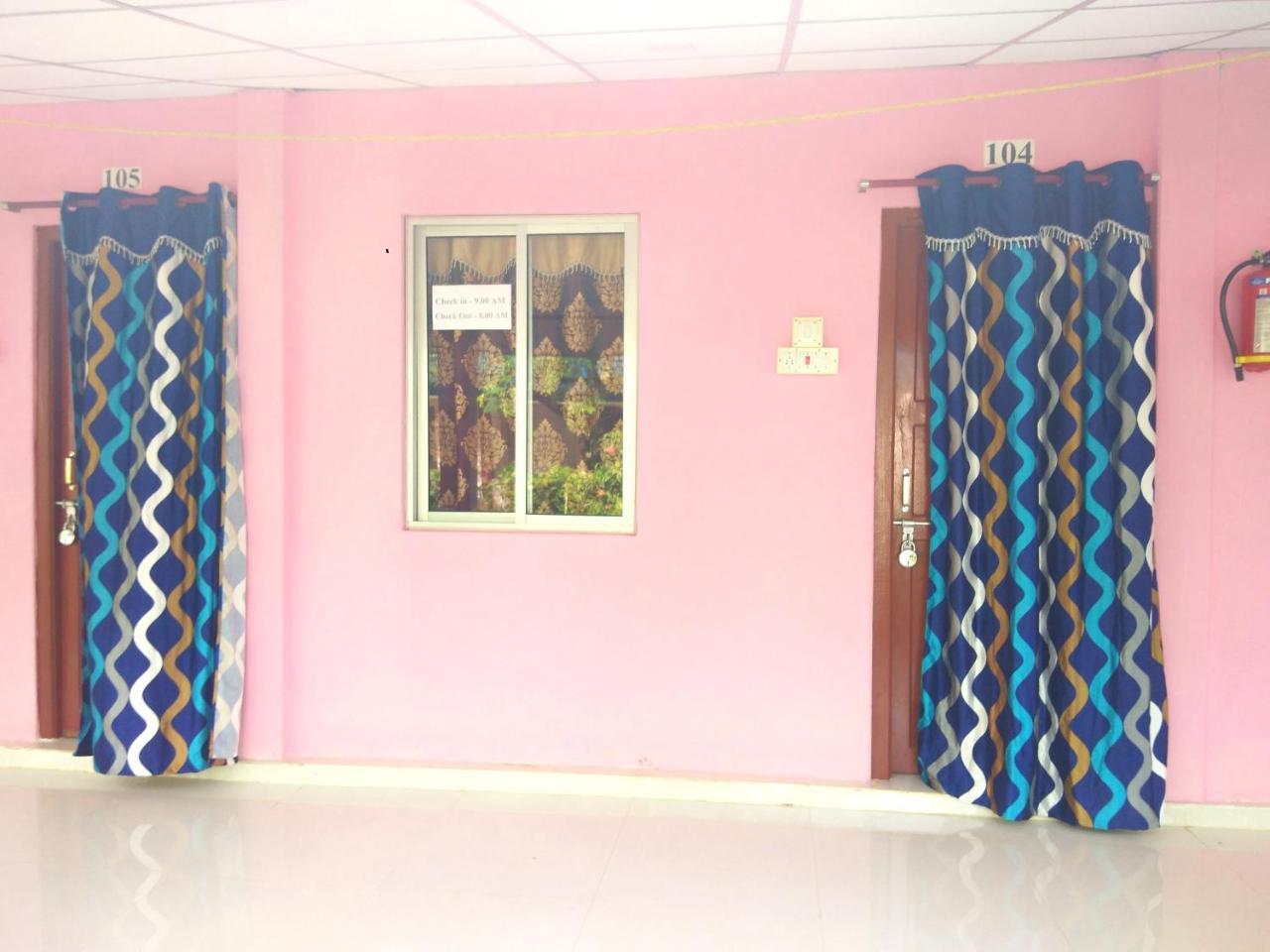 Blue Bird Residency Hotel Lakshmanpur Ngoại thất bức ảnh
